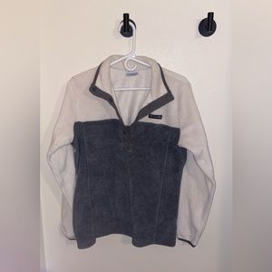 Women’s Columbia sweatshirt. Gray and Cream, size medium